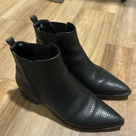 Marc Fisher Shoes Marc Fisher Ltd Yale Chelsea Ankle Boots